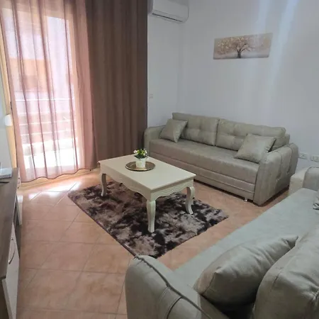 Gold Plazhi I Vjeter דירה Vlorë