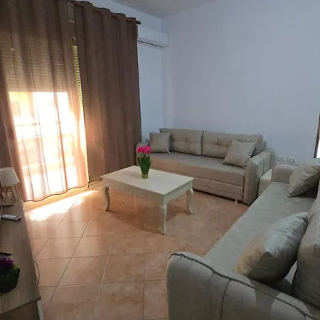 Gold Plazhi I Vjeter * Vlorë
